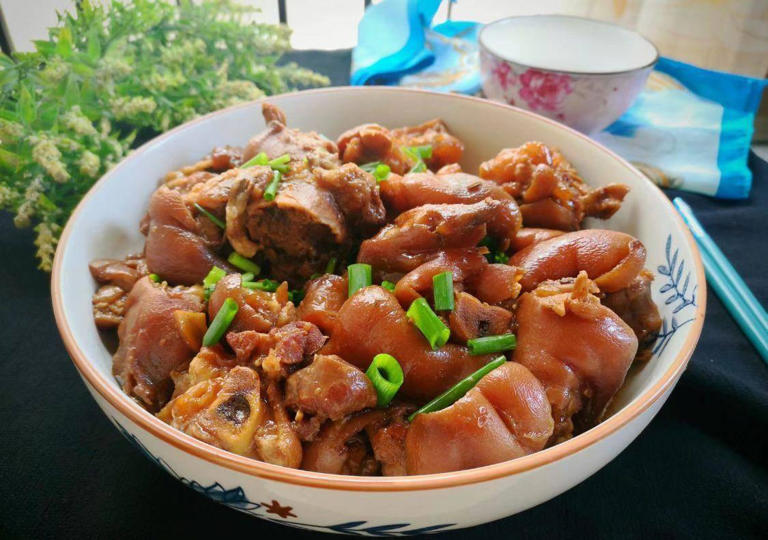 夏天爱吃的3锅炖肉，解馋不长膘，肉烂味浓，一滴汤都不剩！