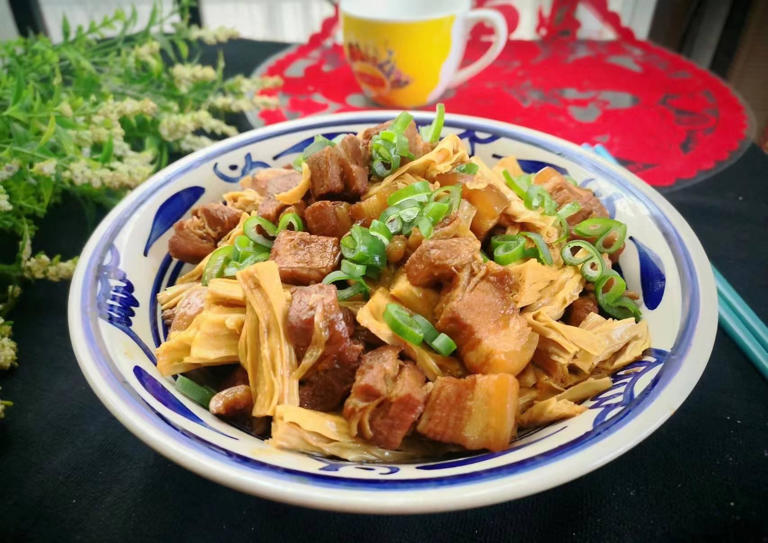 夏天爱吃的3锅炖肉，解馋不长膘，肉烂味浓，一滴汤都不剩！
