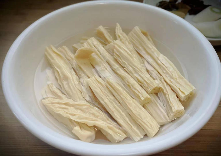 夏天爱吃的3锅炖肉，解馋不长膘，肉烂味浓，一滴汤都不剩！