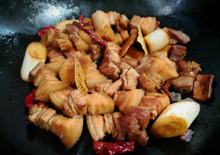 夏天爱吃的3锅炖肉，解馋不长膘，肉烂味浓，一滴汤都不剩！