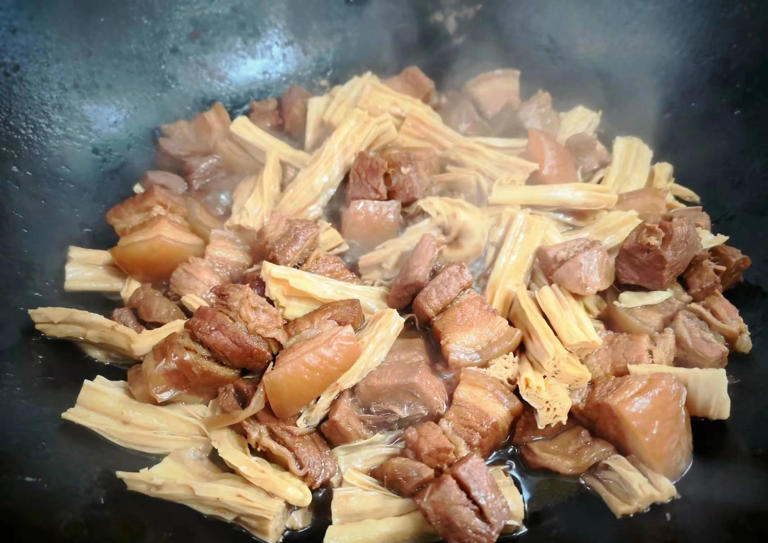 夏天爱吃的3锅炖肉，解馋不长膘，肉烂味浓，一滴汤都不剩！