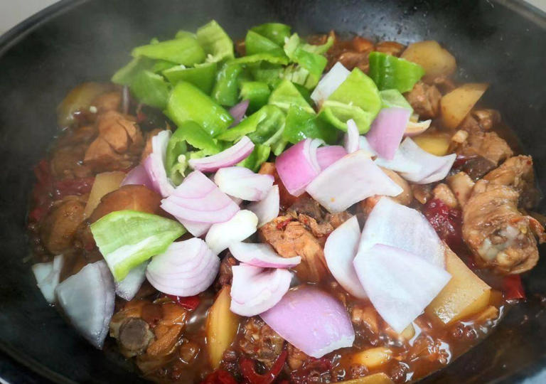 夏天爱吃的3锅炖肉，解馋不长膘，肉烂味浓，一滴汤都不剩！