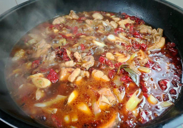夏天爱吃的3锅炖肉，解馋不长膘，肉烂味浓，一滴汤都不剩！