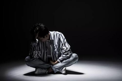 家庭因素导致抑郁