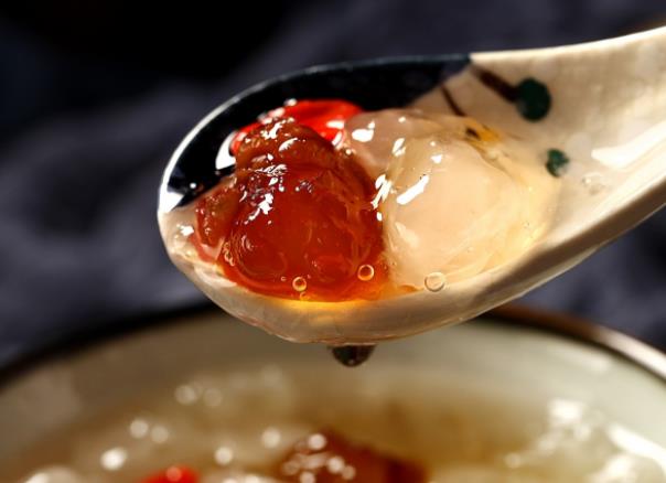 吃桃胶会胖吗 热量175大卡/100g 纤维素增加饱腹感