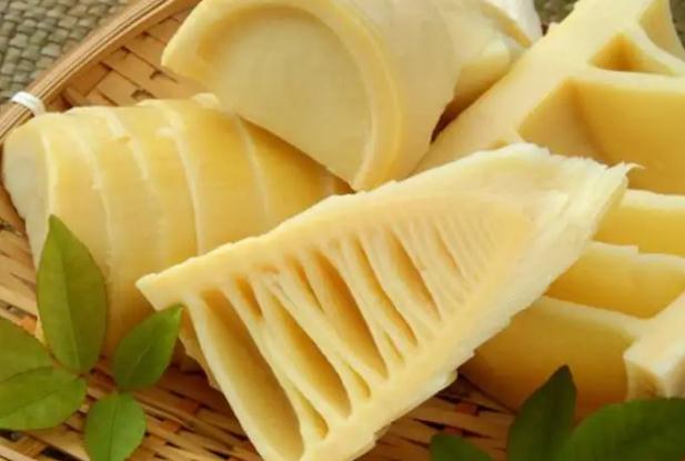 普通竹子的竹笋能吃吗？竹笋焯水后放冰箱里能冷冻吗？