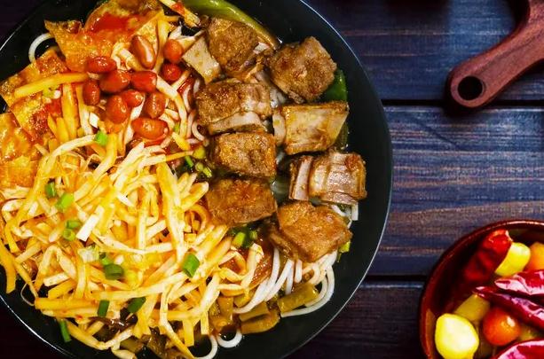 螺蛳粉加鸡蛋怎么煮？螺蛳粉汤料配方是什么？