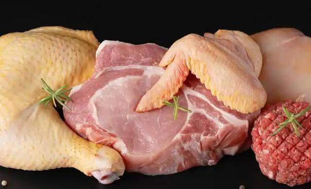 年纪越大越要多吃肉？尤其是这2种肉，不要舍不得吃