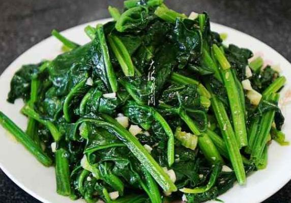 菠菜吃了会得结石吗 草酸成分生成沉淀