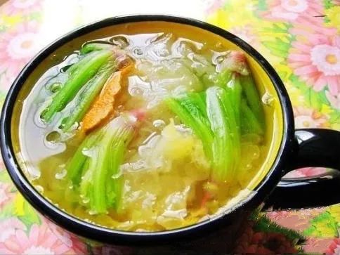 银耳菠菜汤的功效及做法