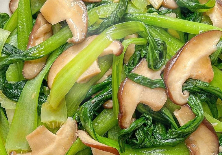 夏天饮食要忌口，少吃热气食物，多吃八道清爽菜，营养好吃不上火