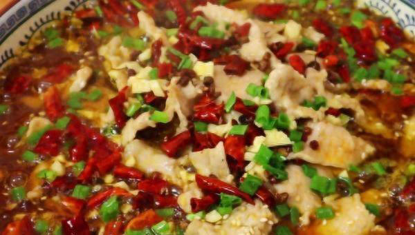 水煮肉片的做法，看似简单，实则蕴含着深厚的烹饪技巧