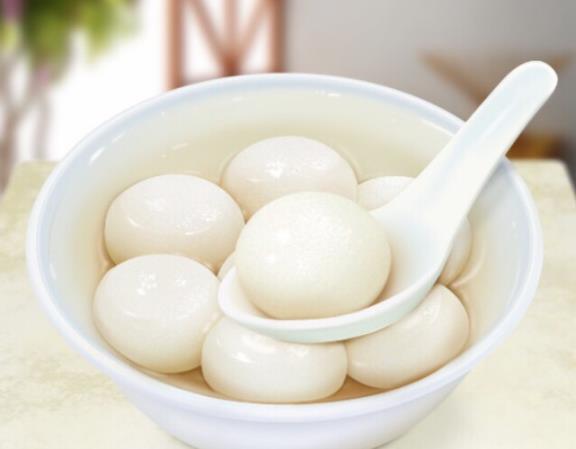 汤圆怎么样才算是熟了 糯米面皮煮7分钟左右浮起来即可