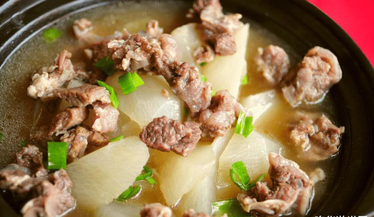 炖肉炖排骨，调料越多越难吃，牢记“2放3不放”，软烂入味吃着香