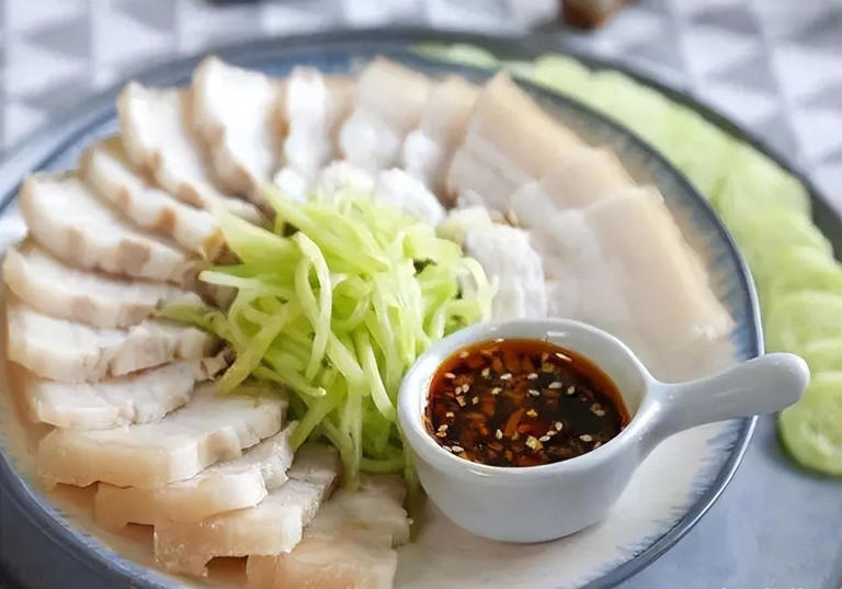 炖肉炖排骨，调料越多越难吃，牢记“2放3不放”，软烂入味吃着香