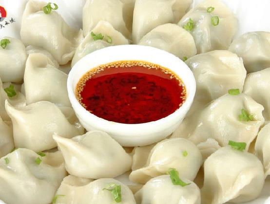 饺子煮多久才熟 15-20分钟即可 过长破损营养流失