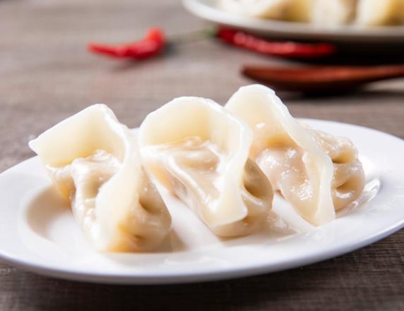 冻饺子能直接蒸吗 不需解冻 可将其用开水煮