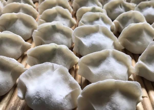 蒸饺子用热水还是凉水 速冻建议用冷水直接蒸