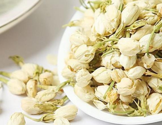 喝茉莉花茶能减肥吗 儿肌醇茶素咖啡碱预防抑制肥胖