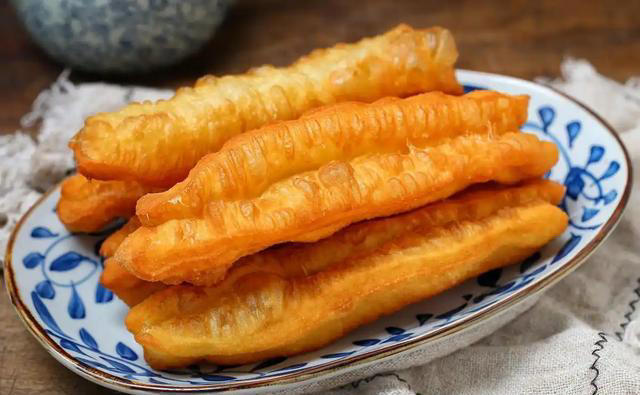 研究发现：血管最怕的早餐，油条排第三，第一名很多人天天都在吃
