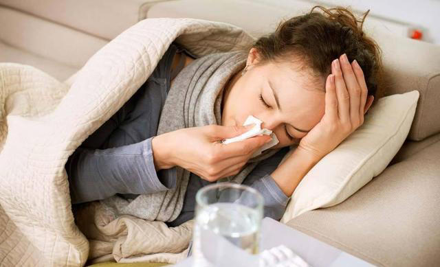 癌症到来，“睡眠”先知？医生：睡觉时若有3个异常，建议早筛查