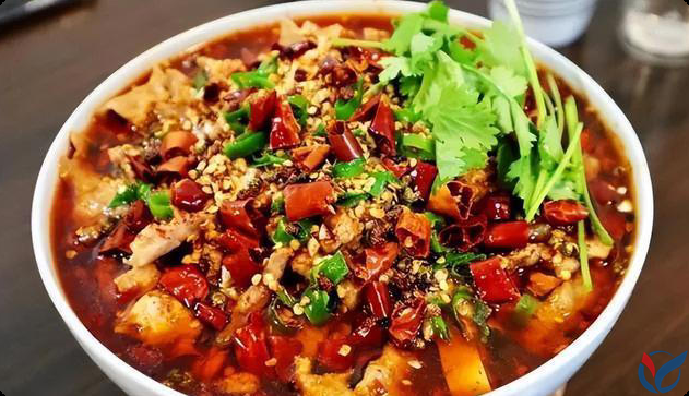水煮肉片家庭做法，掌握“4个技巧”，肉片麻辣鲜香，嫩滑入味