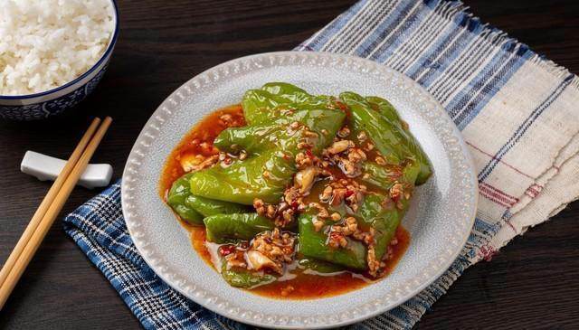 青椒回锅肉怎么做？简单好吃的家常做法