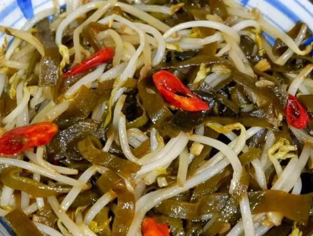 年纪大了要“补脑”，别只吃核桃了，多吃这几种提高记忆力