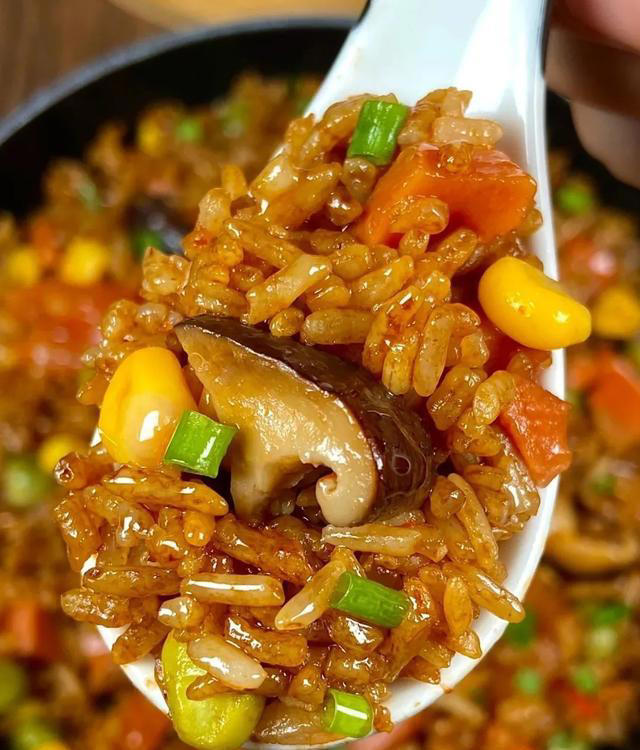 六道懒人必备电饭煲焖饭，营养美味，超好吃，快来看看吧！
