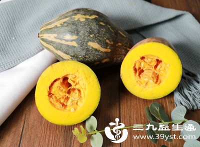 南瓜性温，味甘，能健脾益气、利水渗湿