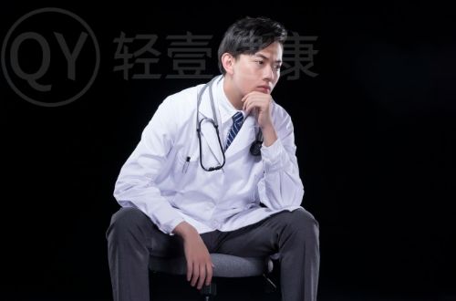 家庭常见问题应急手册47——男性睾丸突然疼，能在家观察吗？