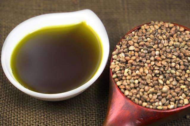 火麻油和蜂蜜的功效有哪些？会有怎么样的惊喜呢？