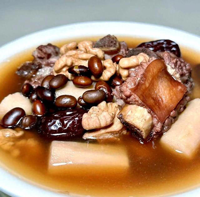 对肾非常好的4种食物，建议中老年：天热多吃，起夜少白天精神好